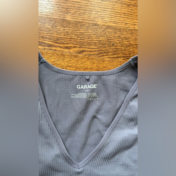 Garage Plunge tank top - Picture 2 of 4